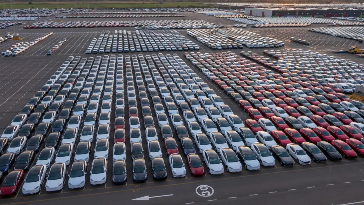 Doanh số xe điện toàn cầu tháng 9 vượt 2 triệu xe